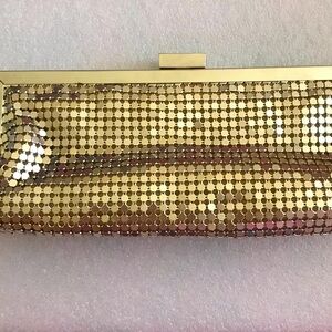 🟦Woman’s Gold Metal Mesh Clutch hand bag